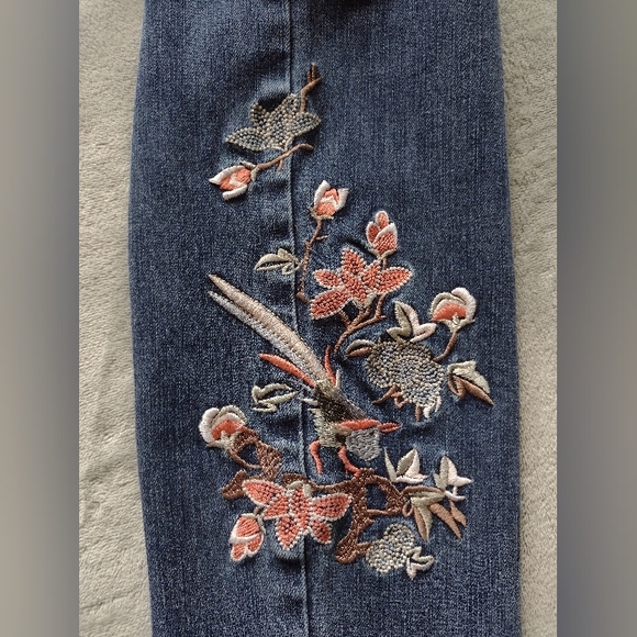 Soft Surroundings Embroidered Floral Stretch Pull On Jeggings Denim Jeans Pants - Picture 7 of 9